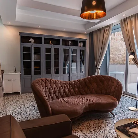 1 At Palazzo Seraphim Boutique Living In St Julians