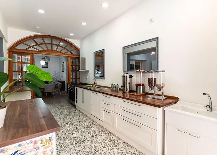 Гостевой дом 1 At Palazzo Seraphim Boutique Living In St Julians Сент Джулианс