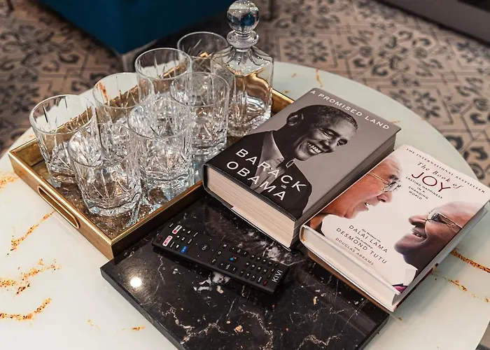 1 At Palazzo Seraphim Boutique Living In St Julians Гостевой дом