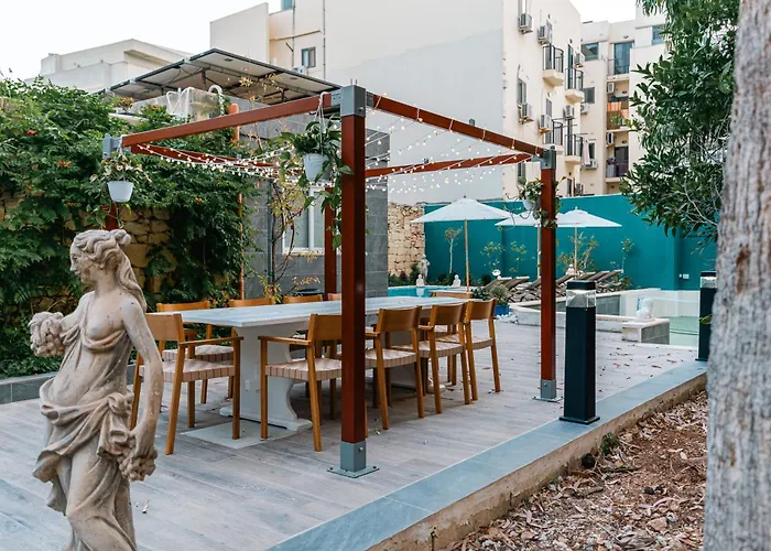 1 At Palazzo Seraphim Boutique Living In St Julians Сент Джулианс