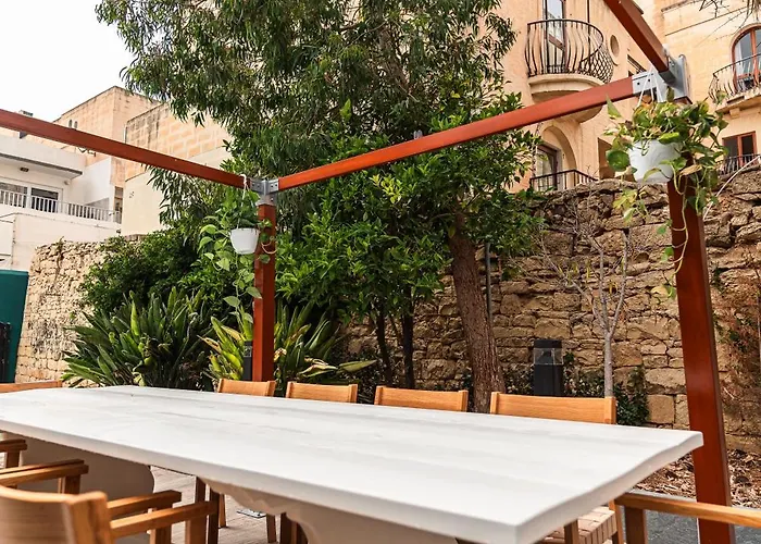 1 At Palazzo Seraphim Boutique Living In St Julians Gæstehus Saint Julian's