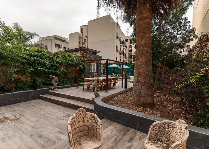 1 At Palazzo Seraphim Boutique Living In St Julians Gæstehus 3*